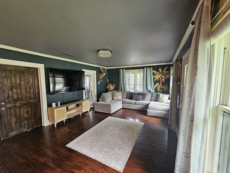 113 Claude Ave — Photo 13