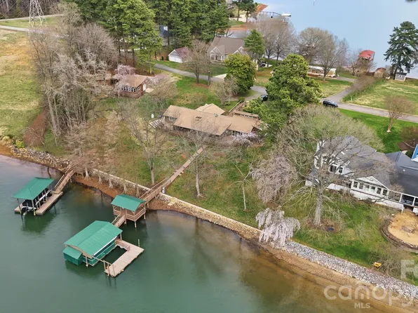 236 Apache Rd, Troutman, NC 28166