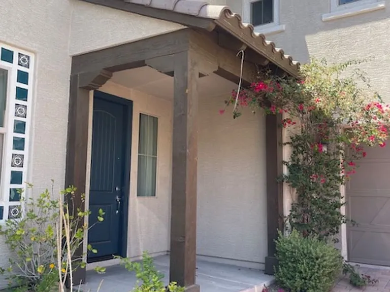 17132 N 9th Pl — Photo 1