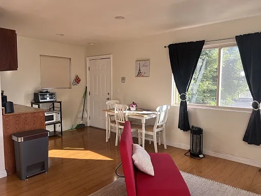 826 N Citrus Ave — Photo 3