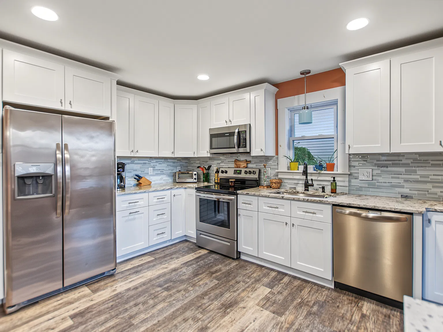 123 Riley Avenue - 1 — Photo 3