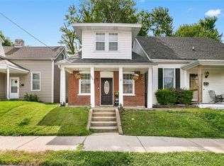 406 N Benton Ave, Saint Charles, MO 63301