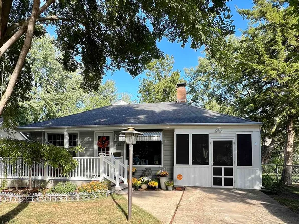 932 SW Frazier Ave, Topeka, KS 66606