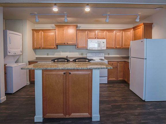 2nd image of 512 E Stoughton St #201