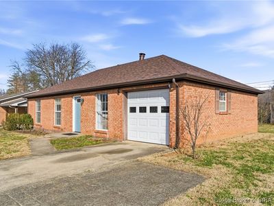 402 Hopkins Lane, Jeffersonville, IN, 47130