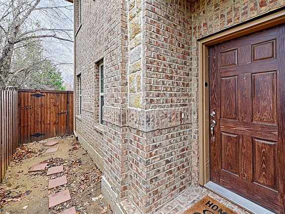 2nd image of 3501 Bluesage Ln