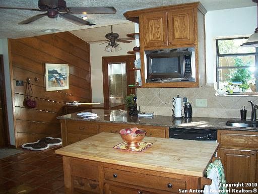 4th image of 13705 Bluff Circle