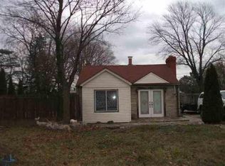 25136 Curie Ave, Warren, MI 48091