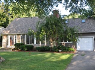 305 Meadow Rd, Syracuse, NY 13219