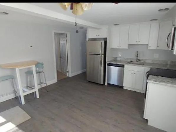 309 West Ave Floor 1