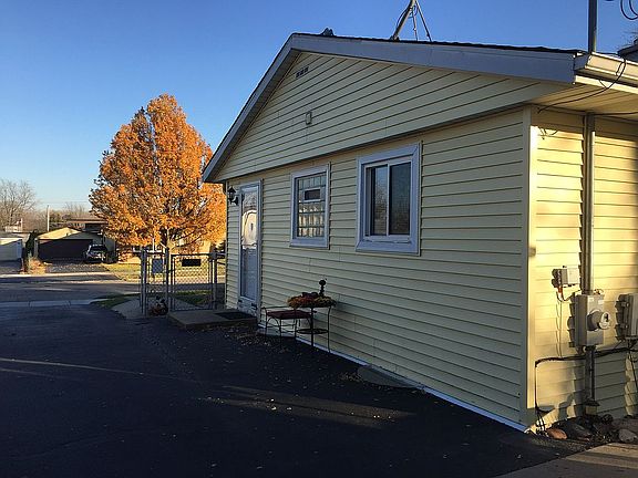 4th image of 2520 N Elmwood Ave