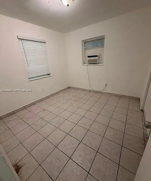 2510 NE 181st St #1 — Photo 4