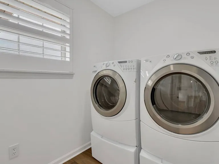 138 Wayfair Ln — Photo 17