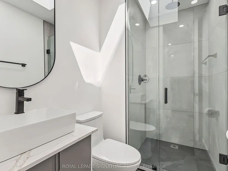 43A Cummings St #UPPER — Photo 33