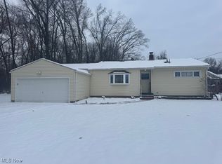 1415 Den Jean Dr NE, Warren, OH