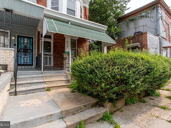 4th image of 814 E Woodlawn St