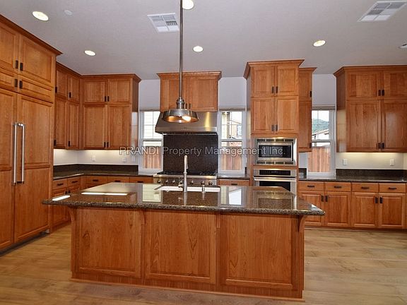 4th image of 58 Rose Ln