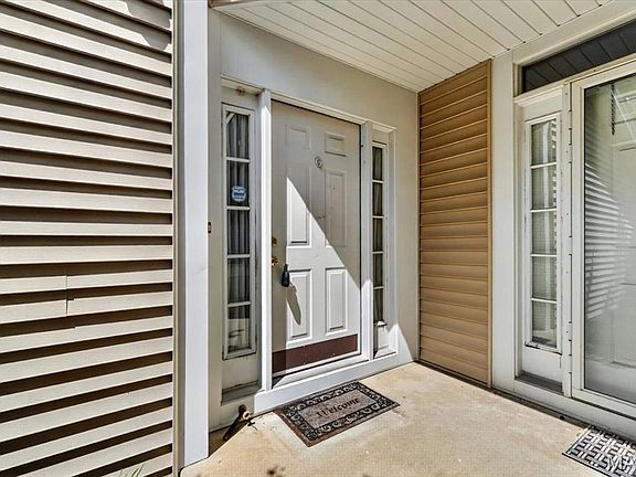 3rd image of 12913 Autumn Fields Ct