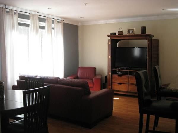 Living/dining 