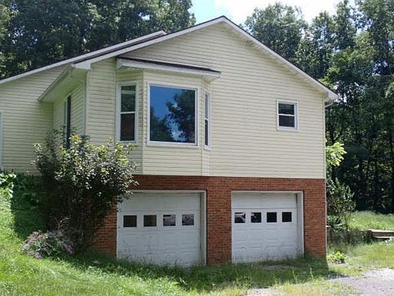 4th image of 1142 Beckley Rd