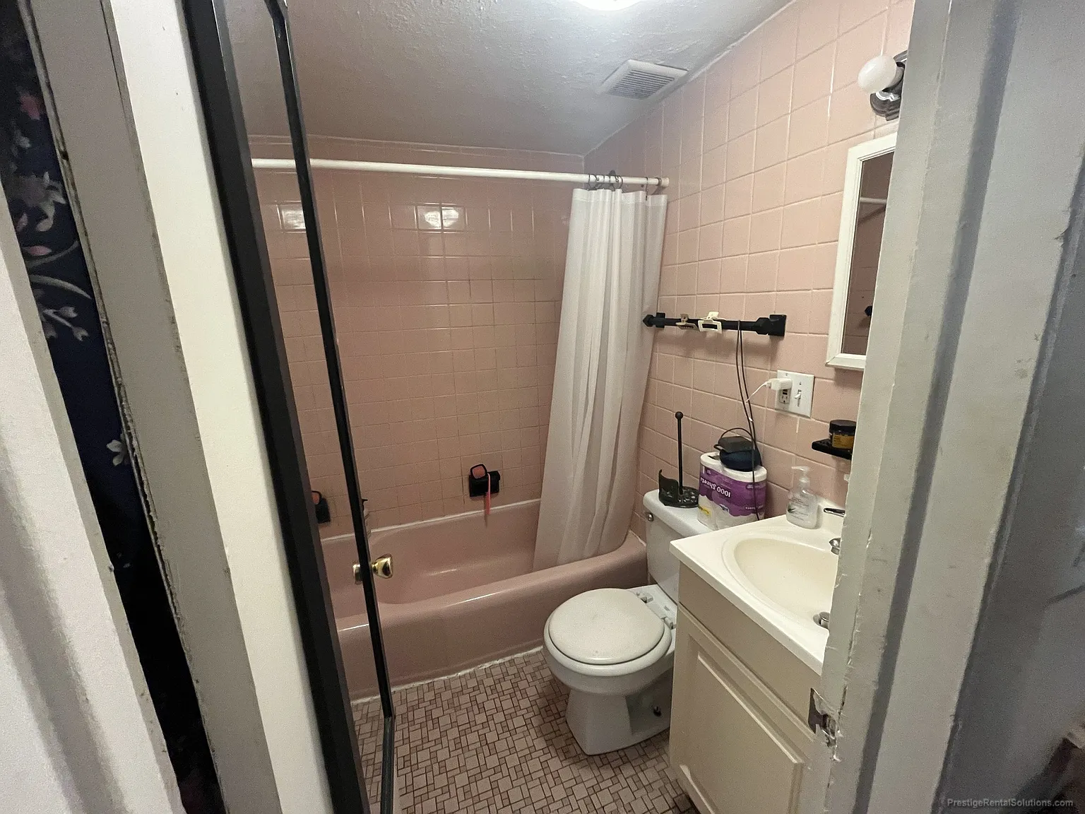 Studio, 1.0 bath, $1,750 — Photo 4