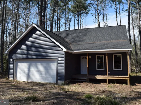 191 Woodbine Dr, Colonial Beach, VA 22443