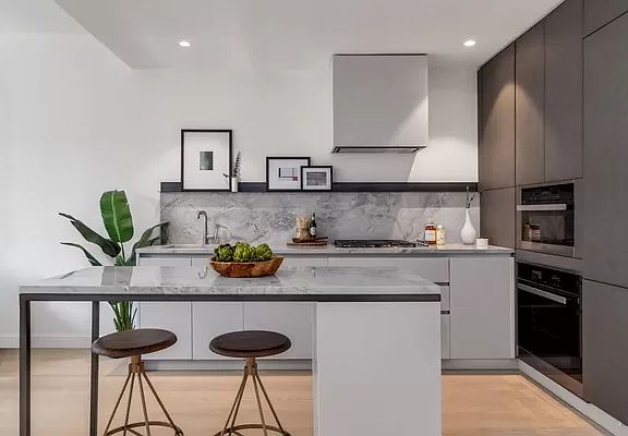 4th image of 45 E 7th St APT 4D