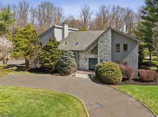 5 MEADOW DRIVE, Warren Twp., NJ 07059