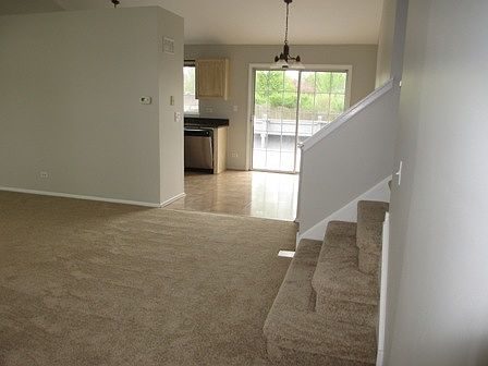 5th image of 1397 Newcastle Ct