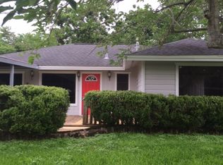 2307 Grape Ln, Pasadena, TX 77502