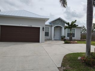 1590 SW Wepaco Ave, Port Saint Lucie, FL 34953