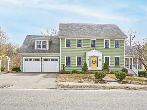 324 Bedford St, Concord, MA 01742