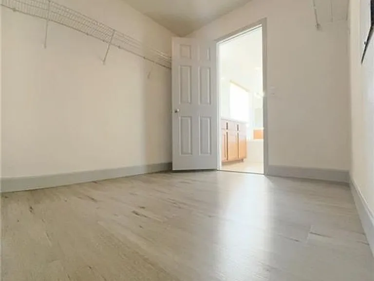 6596 Polonius Ct — Photo 25