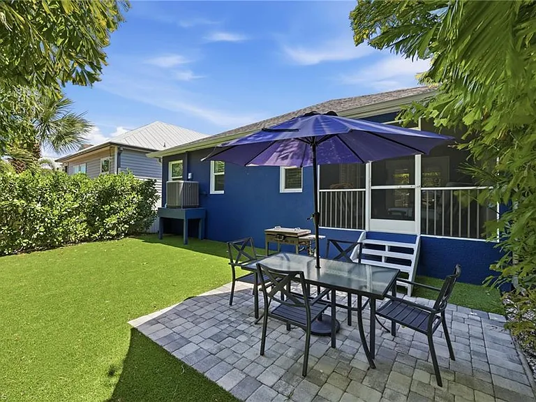 6104 Waterway Bay Dr — Photo 20
