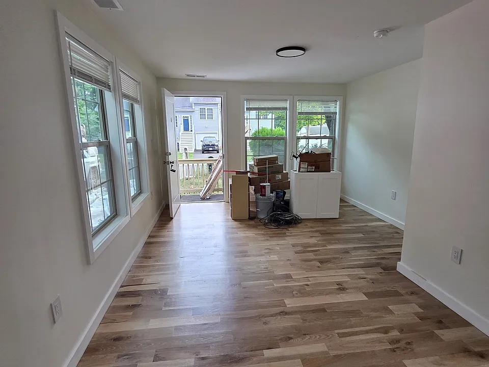 22 Marie St #1