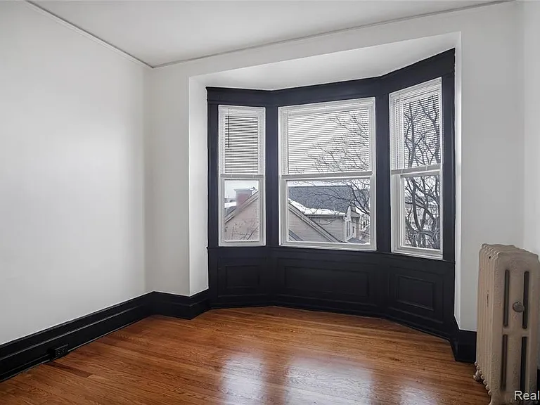 66 Adelaide St #43 — Photo 11