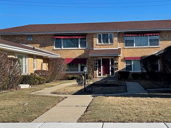 3rd image of 1553 Balmoral Ave #1553
