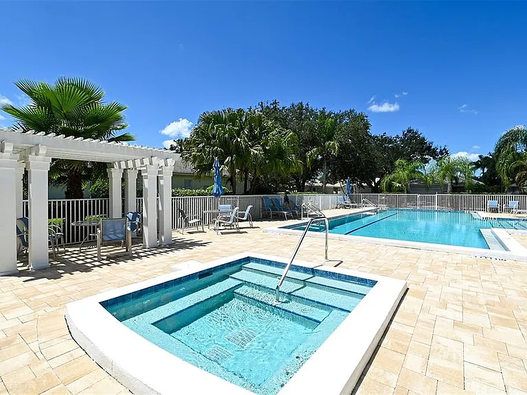 7131 Kensington Ct — Photo 46