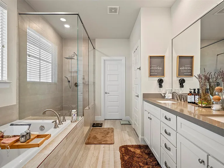 2806 Grand Fountains Dr #D — Photo 20