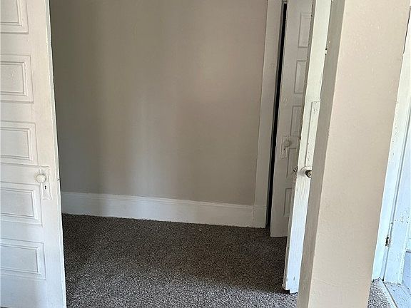 4th image of 1056 E 99th St