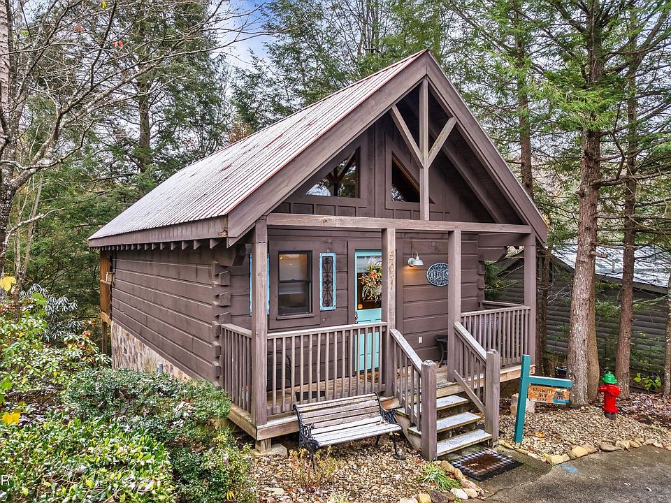 1st image of 507 Hoot Owl Way