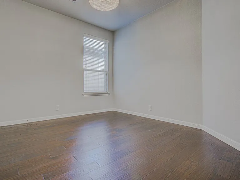 7337 Menchaca Rd #22 — Photo 17