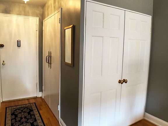 3rd image of 302 E 88th St APT 6E