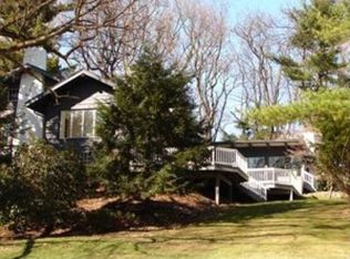 2617 Breezy Ledge Ln, Allison Park, PA