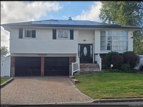 136 Front Avenue, Brentwood, NY 11717