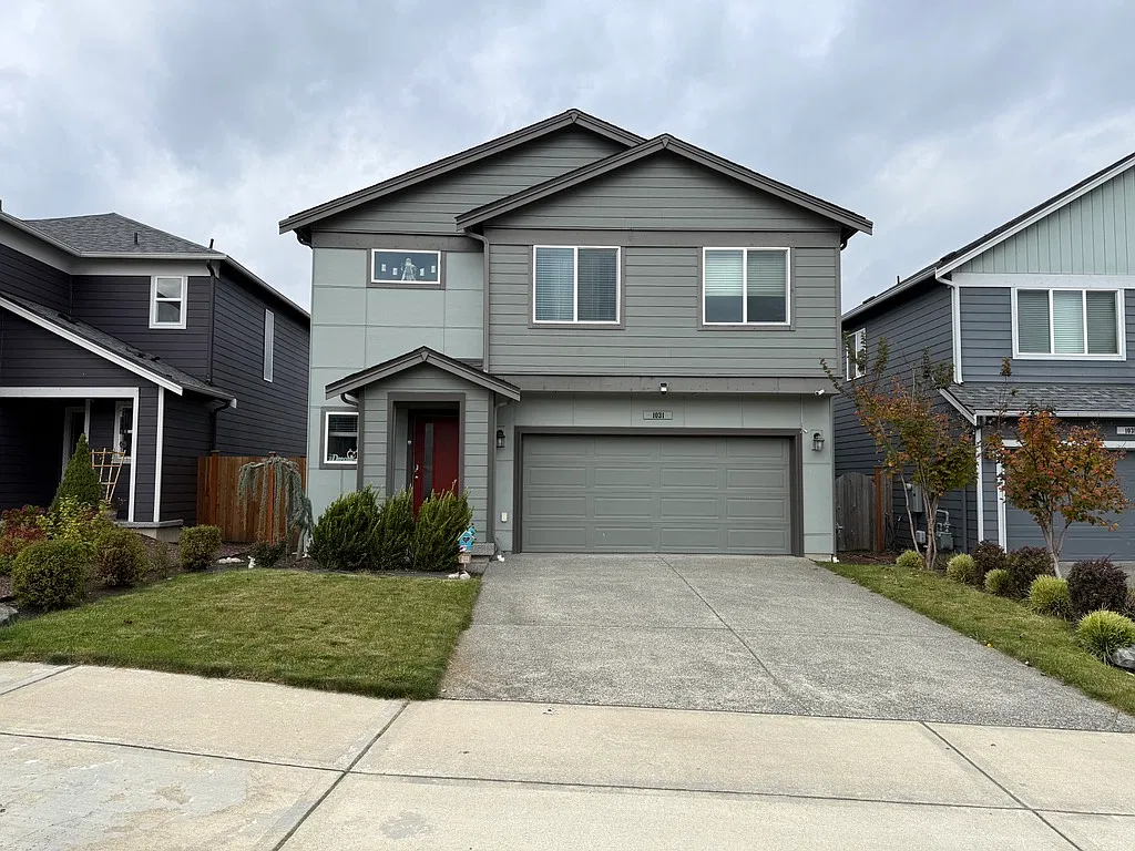 3 bed, 2.5 bath, 2013 sqft, $2,900 — Photo 2