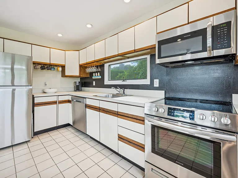17 Franklin Dr — Photo 7