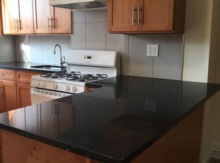 938 A 4th Ave, Brooklyn, NY 11232