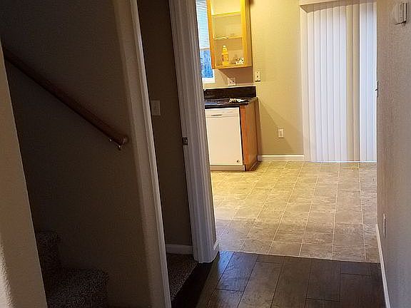 3rd image of 5 Ashley Oaks Ct