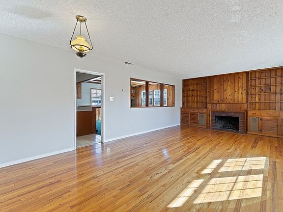 5th image of 2908 Ladoga Ave